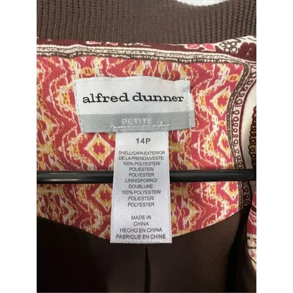 Alfred Dunner Geometric Patterned Zip Up Jacket With Pockets - Picture 2 of 4